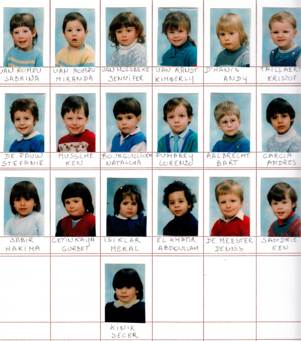 De leerlingen van de school in de Reinaertstraat, schooljaar 1987-1988 – collectie Philippe Paelman